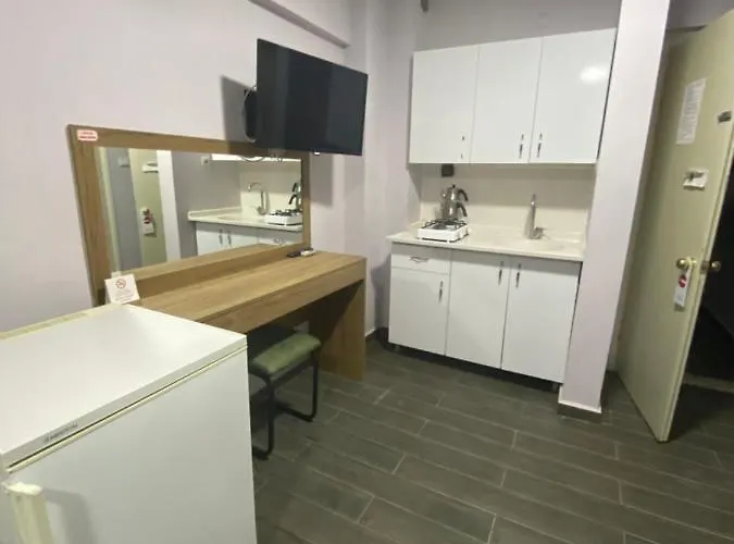 Hotel Baskent *